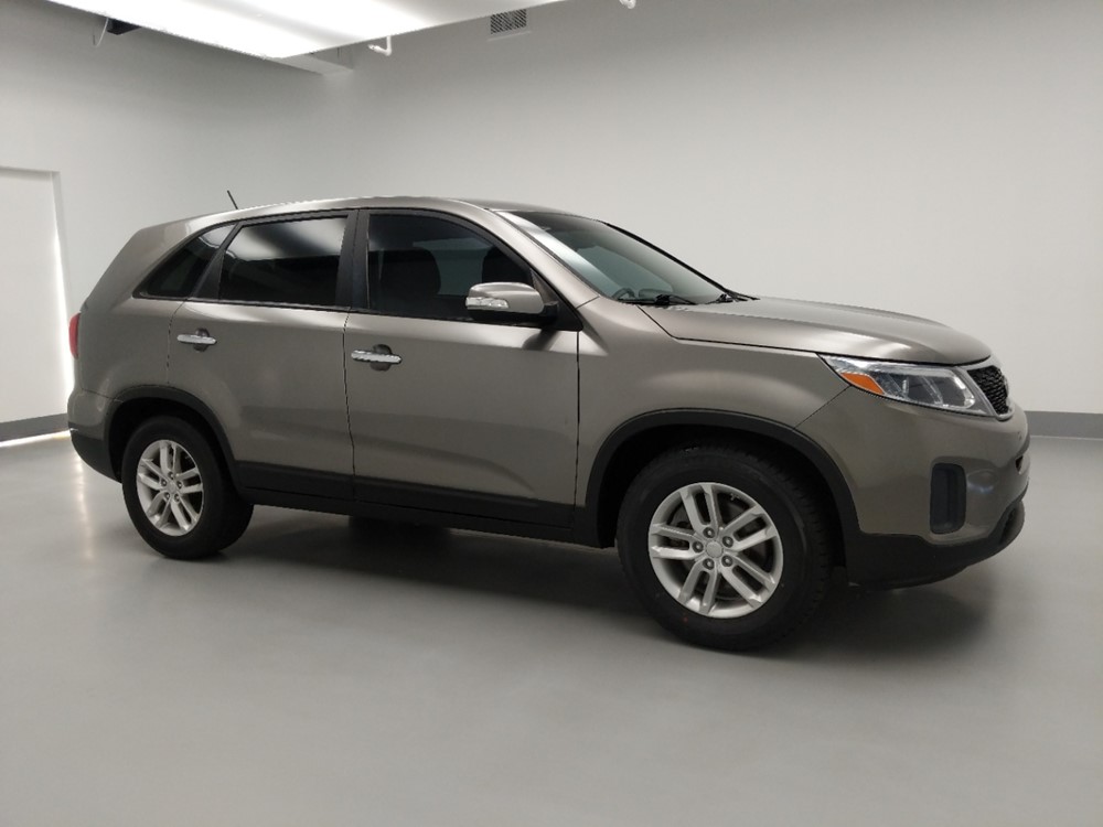 2014 Kia Sorento - Passenger Front Side