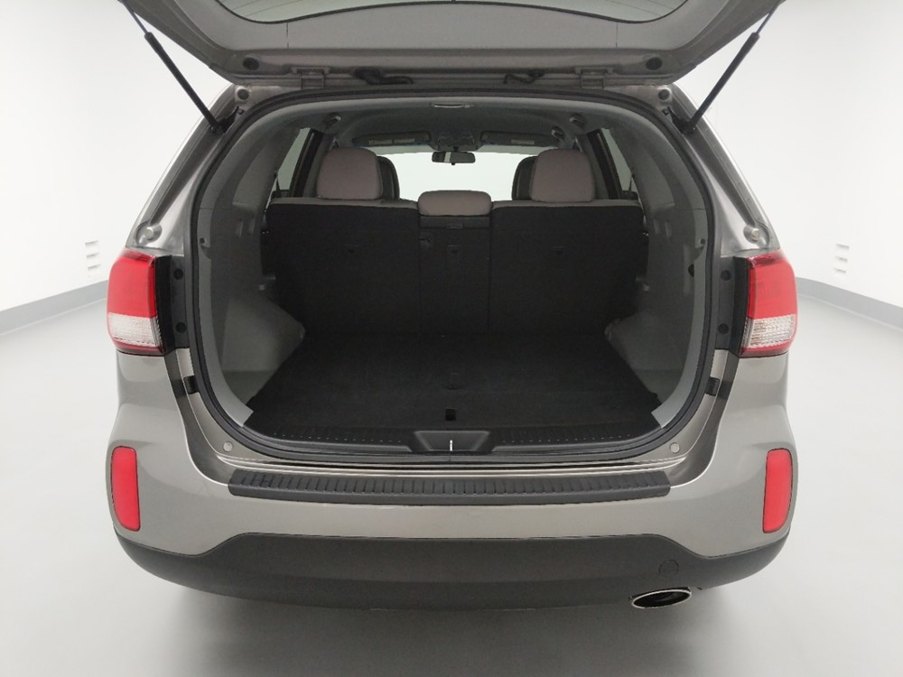 2014 Kia Sorento - Trunk