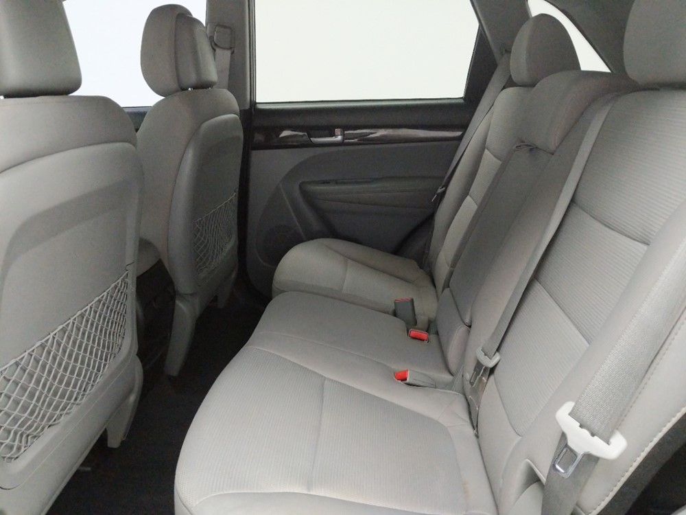 2014 Kia Sorento - Driver Rear Seat