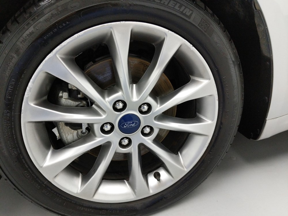 2017 Ford Fusion - Wheel