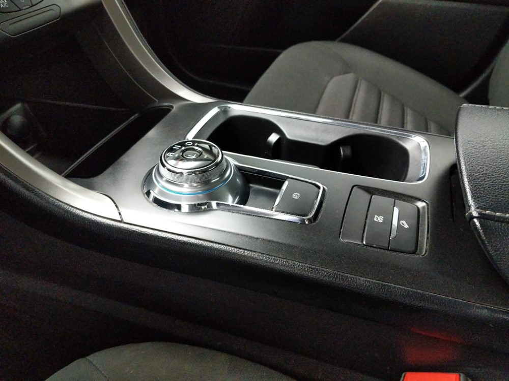 2017 Ford Fusion - Center Console/Cup Holders