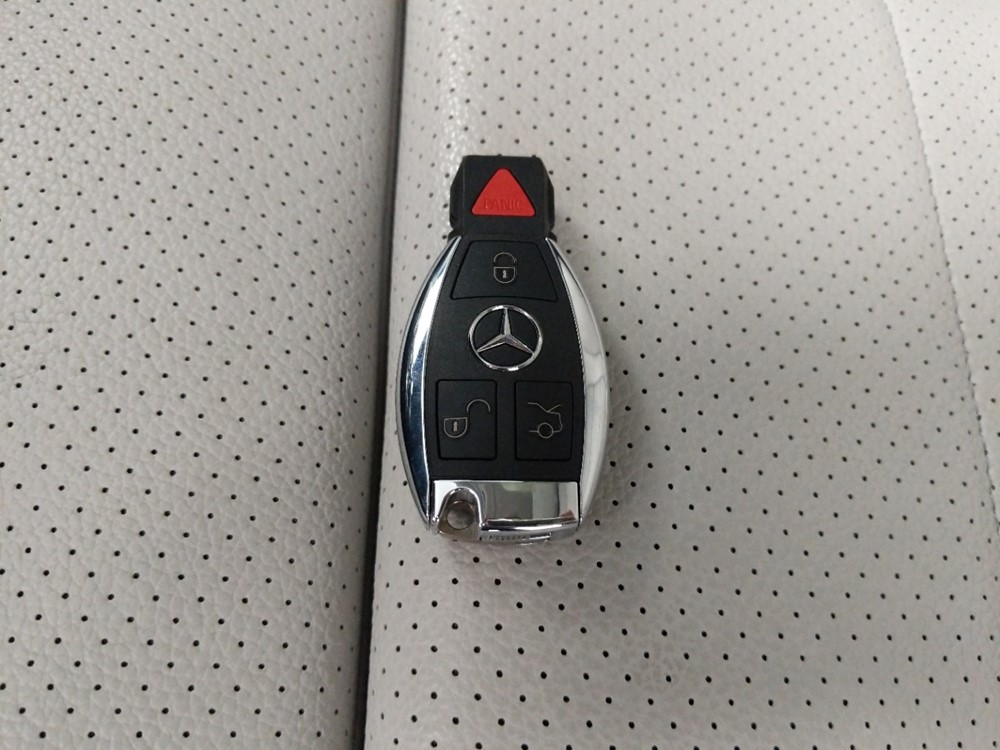 2016 Mercedes-Benz C300 - Keys