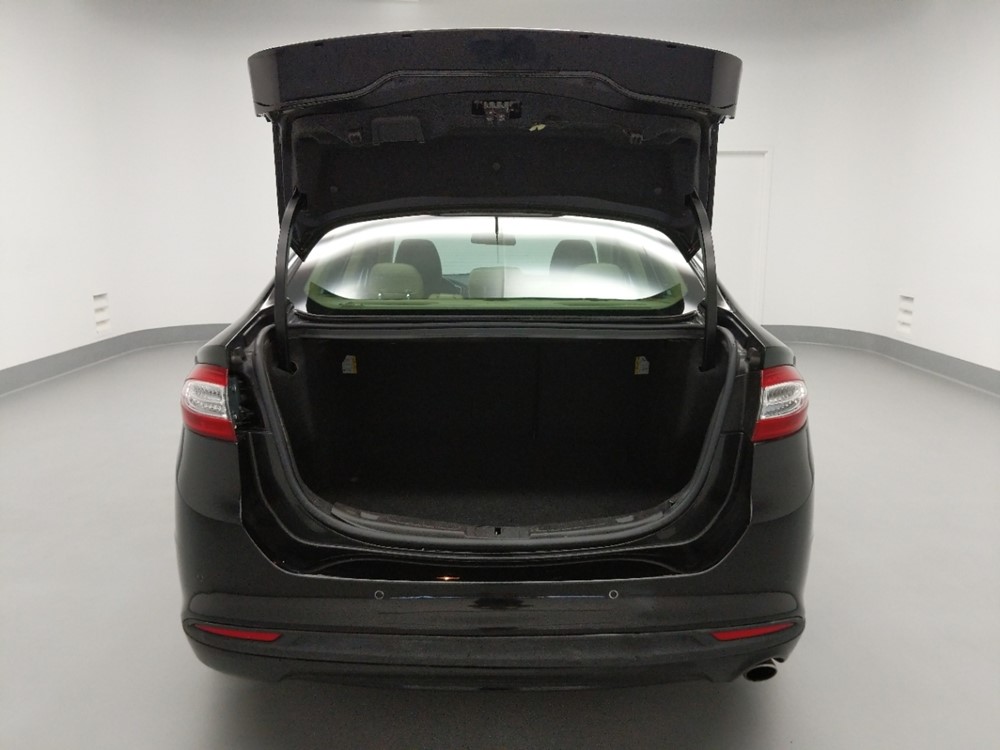 2016 Ford Fusion - Trunk