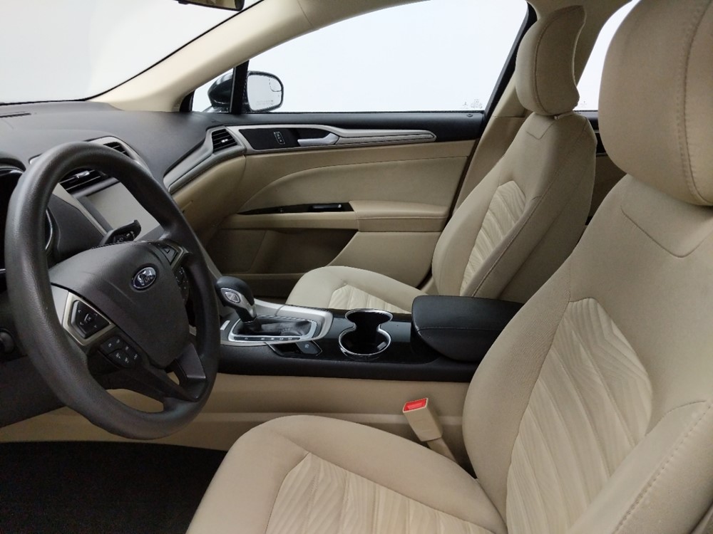 2016 Ford Fusion - Driver Front Seat
