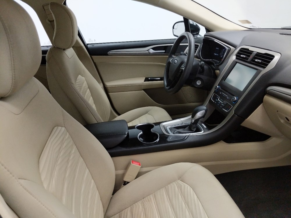 2016 Ford Fusion - Passenger Front Seat