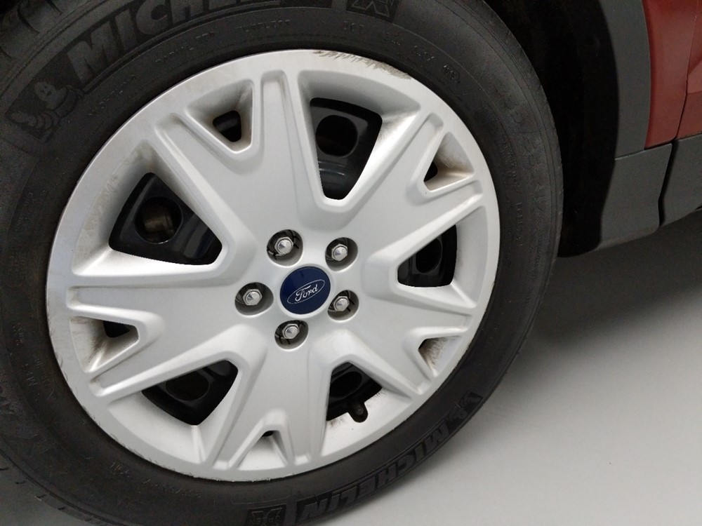 2015 Ford Escape - Wheel