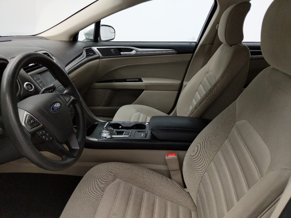 2017 Ford Fusion - Driver Front Seat