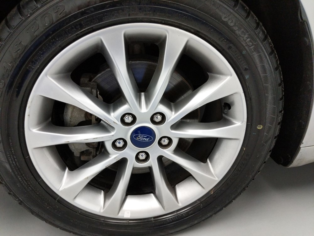 2017 Ford Fusion - Wheel