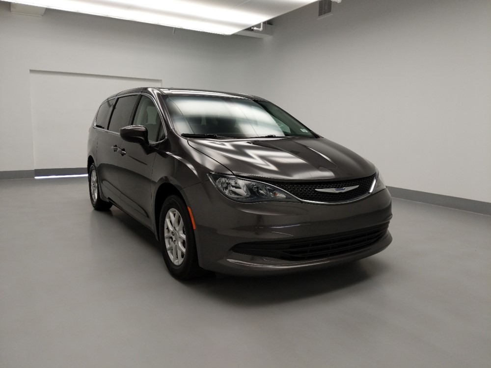 2018 Chrysler Pacifica - Passenger Front Bumper