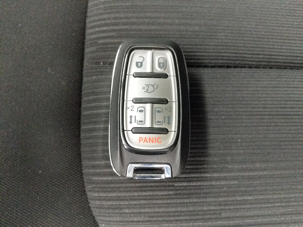 2018 Chrysler Pacifica - Keys