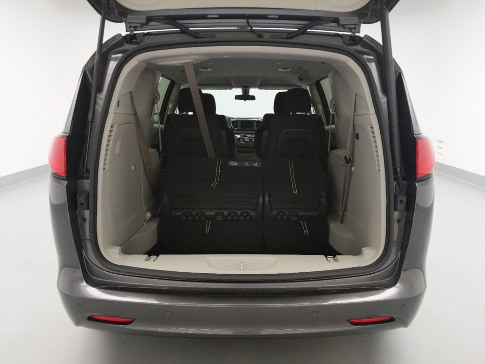 2018 Chrysler Pacifica - Trunk