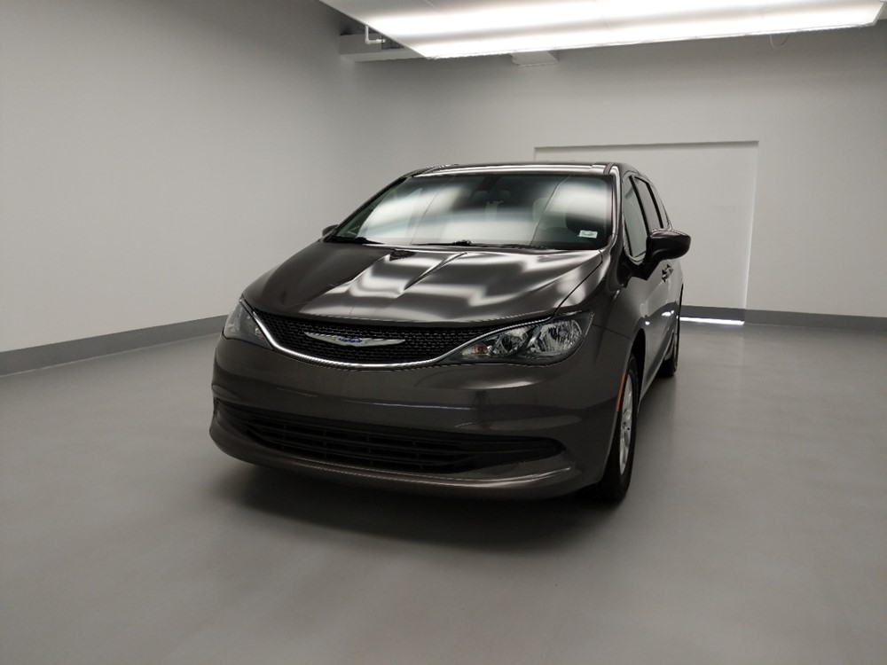 2018 Chrysler Pacifica - Driver Front Hood