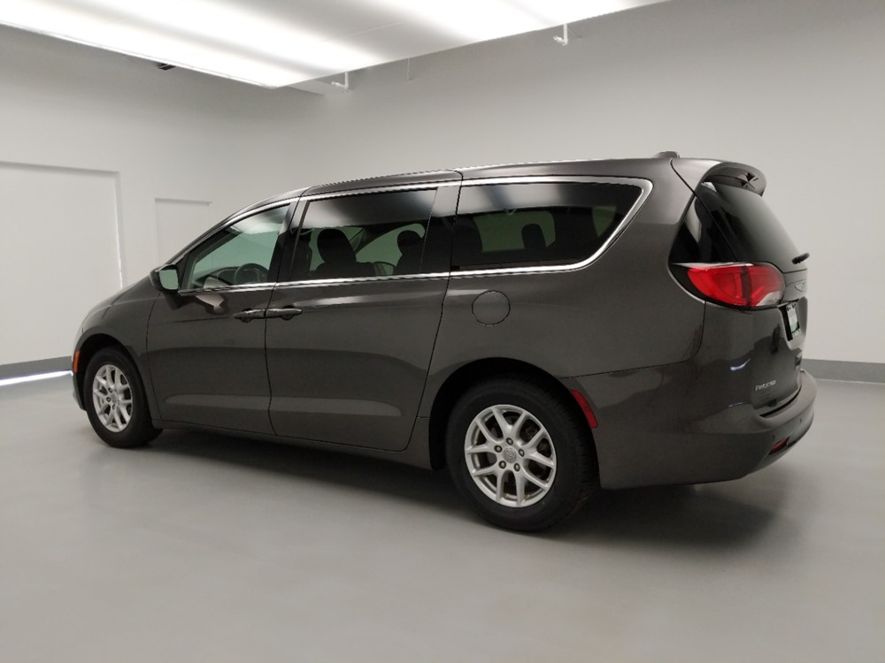 2018 Chrysler Pacifica - Driver Rear Side