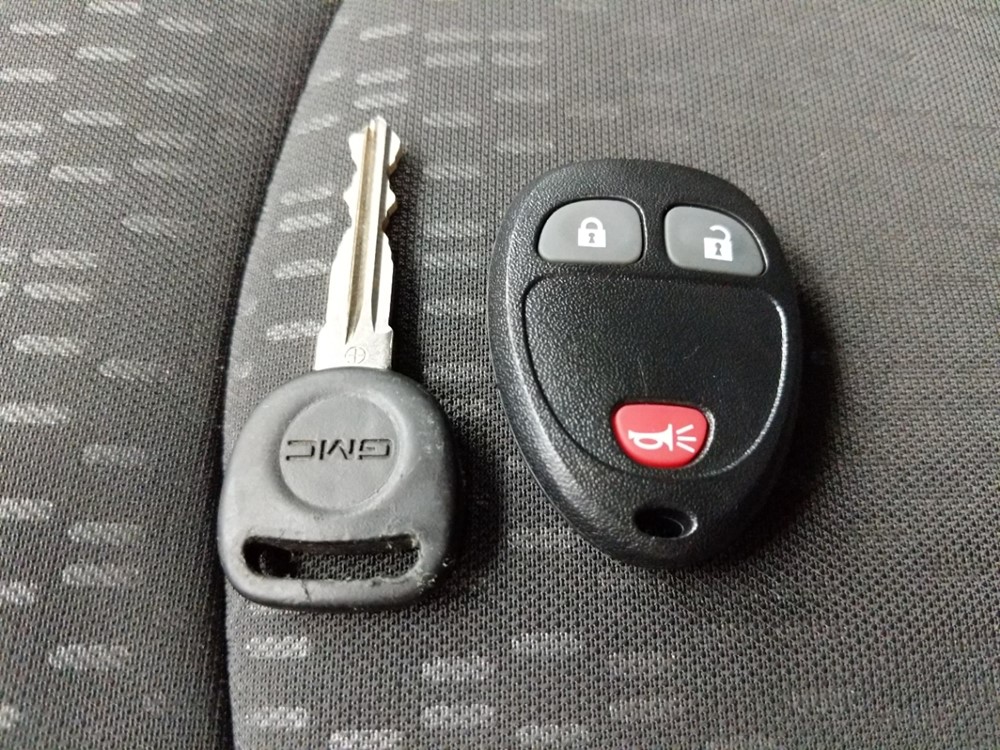 2016 GMC Acadia - Keys