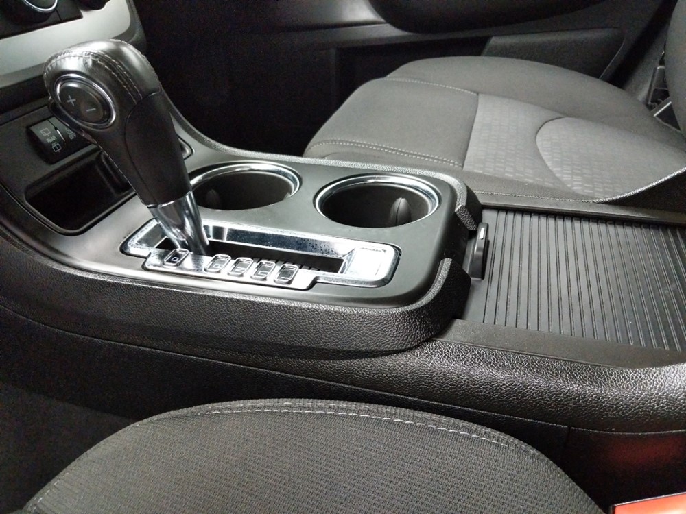2016 GMC Acadia - Center Console/Cup Holders