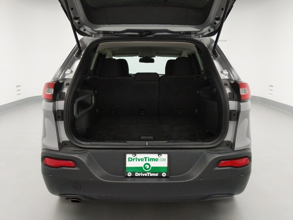 2016 Jeep Cherokee - Trunk