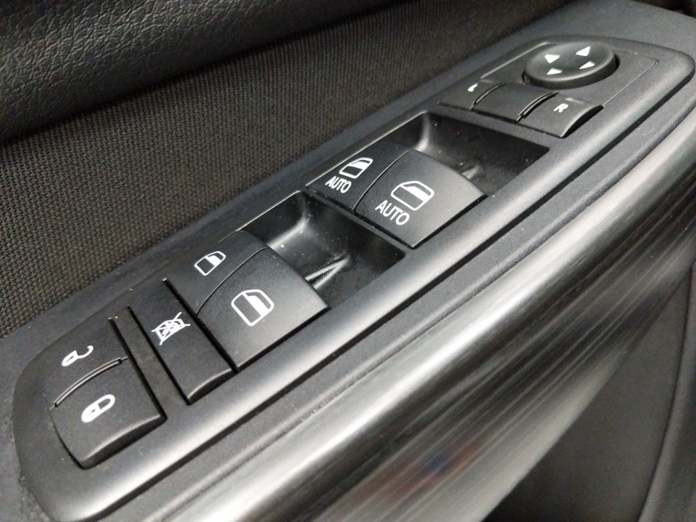 2016 Jeep Cherokee - Driver Power Windows/Lock Control