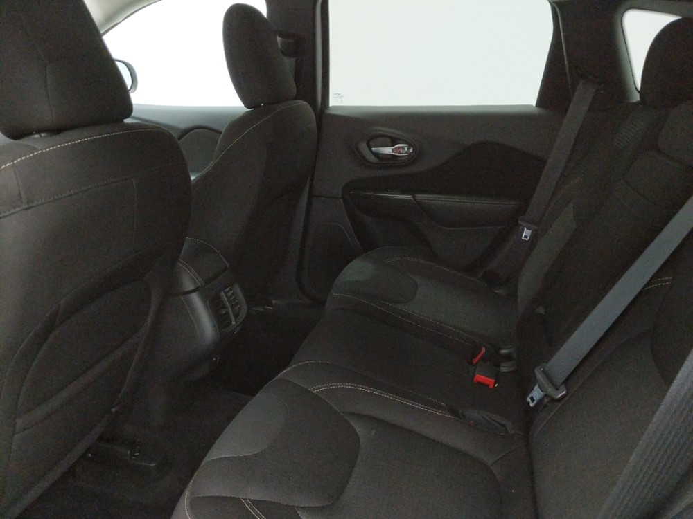 2016 Jeep Cherokee - Driver Rear Seat