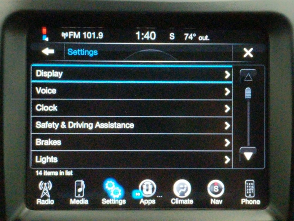 2016 Jeep Cherokee - Stereo Package