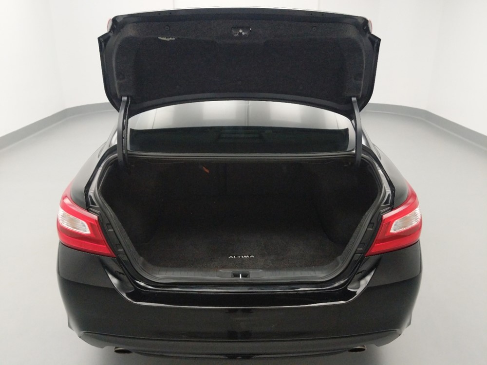 2017 Nissan Altima - Trunk