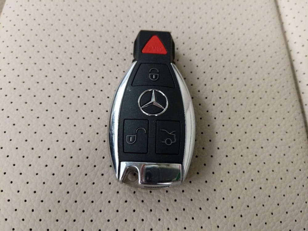 2016 Mercedes-Benz E350 - Keys