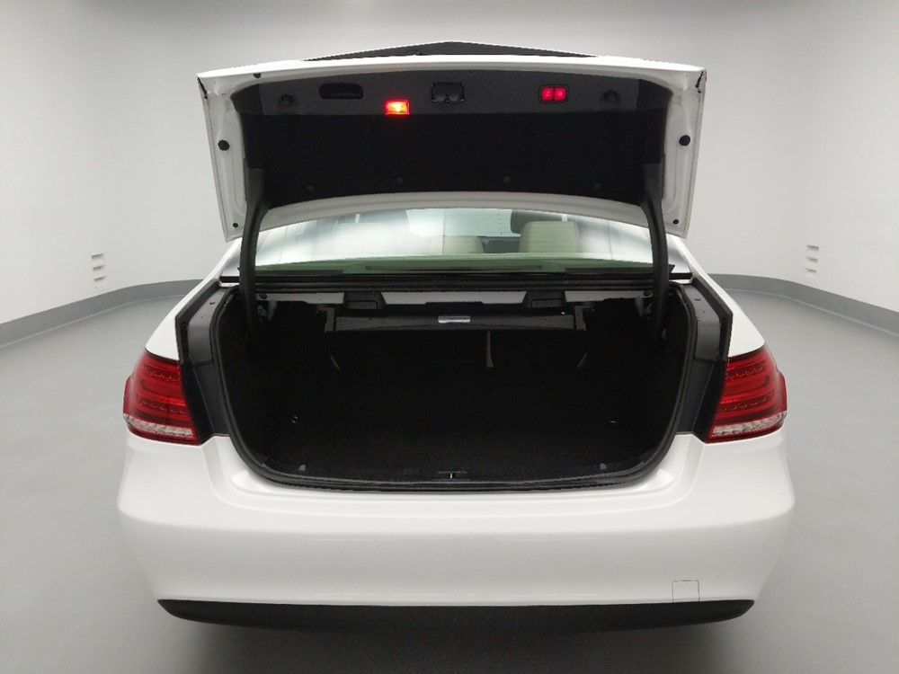 2016 Mercedes-Benz E350 - Trunk