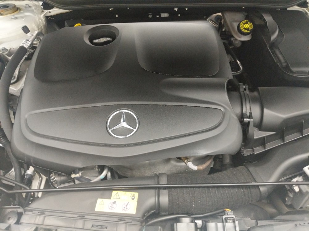 2016 Mercedes-Benz CLA250 - Engine