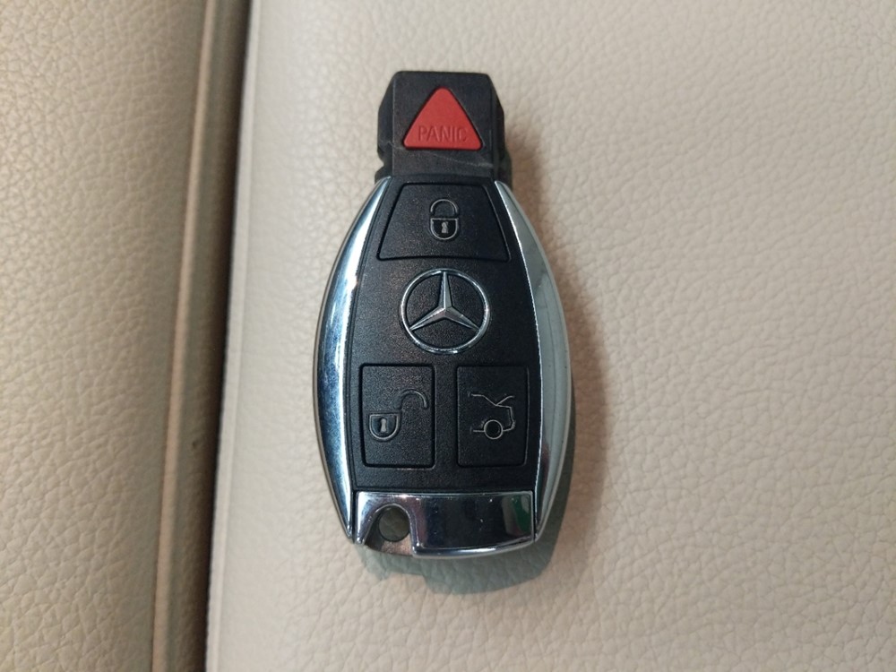 2016 Mercedes-Benz CLA250 - Keys