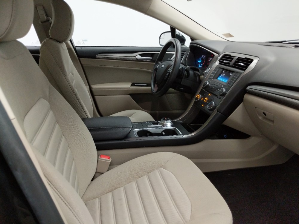 2017 Ford Fusion - Passenger Front Seat