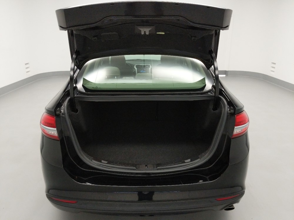 2017 Ford Fusion - Trunk