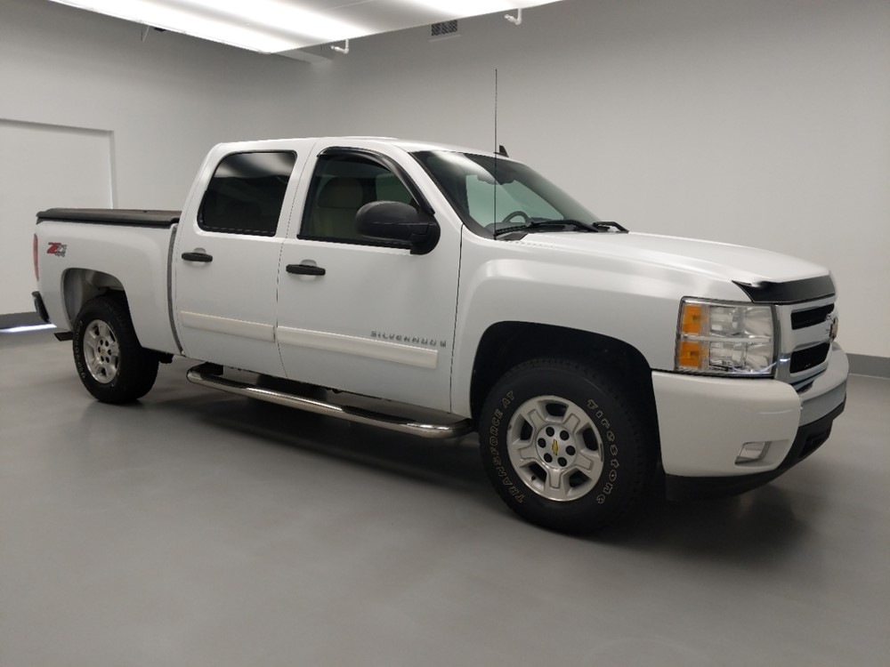 2008 Chevrolet Silverado 1500 - Passenger Front Side