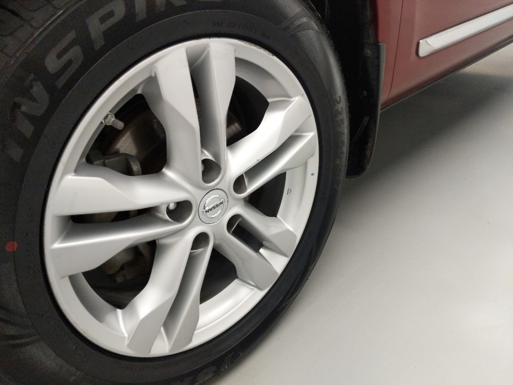 2012 Nissan Rogue - Wheel
