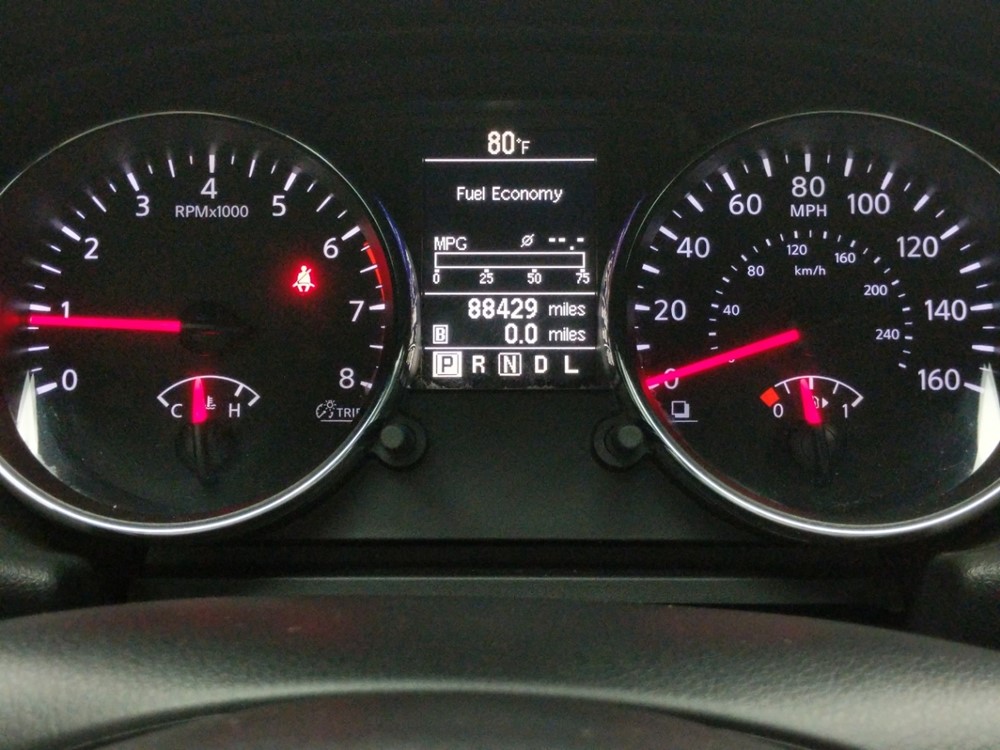 2013 Nissan Rogue - Odometer Close Up