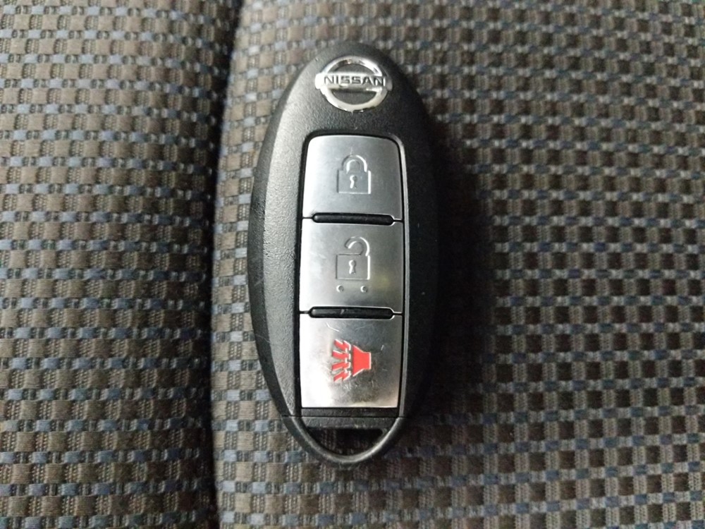 2013 Nissan Rogue - Keys
