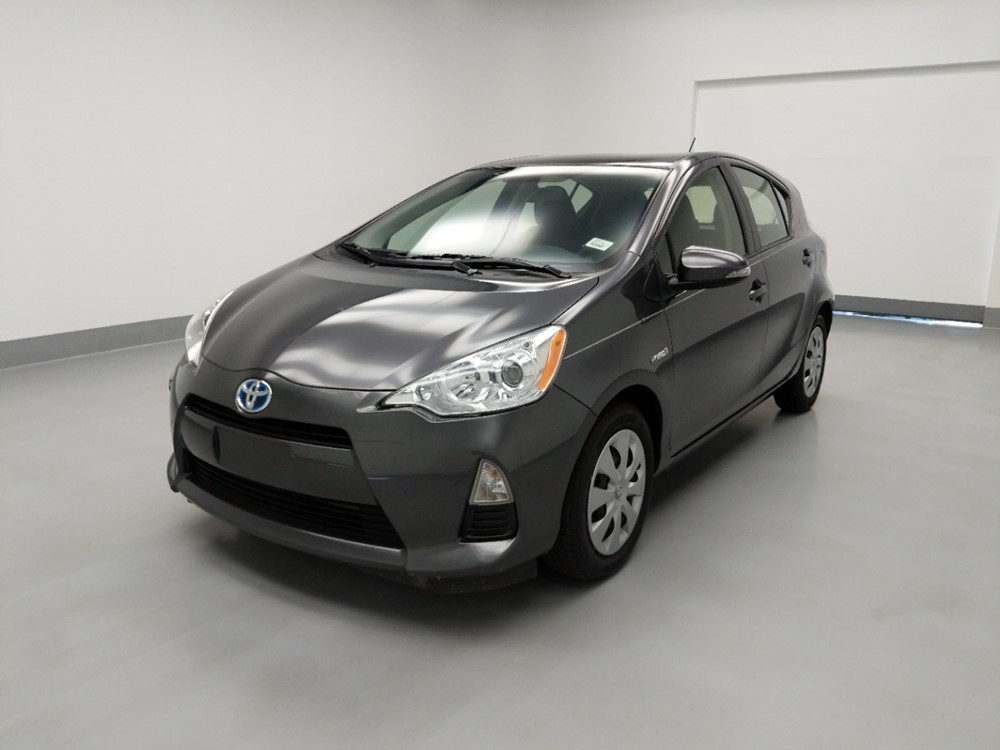 Used 2014 Toyota Prius Driver Front Bumper