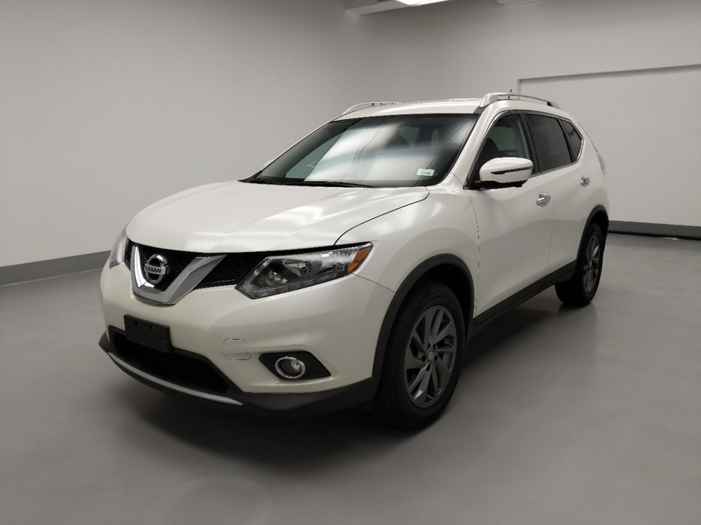 Used 2016 Nissan Rogue Driver Front Bumper
