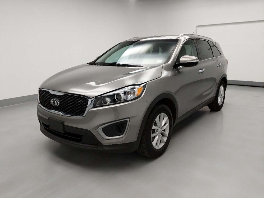 Used 2017 Kia Sorento Driver Front Bumper