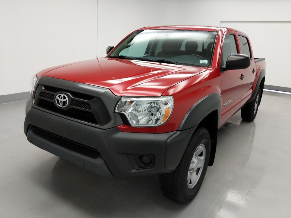 Used 2015 Toyota Tacoma Driver Front Bumper