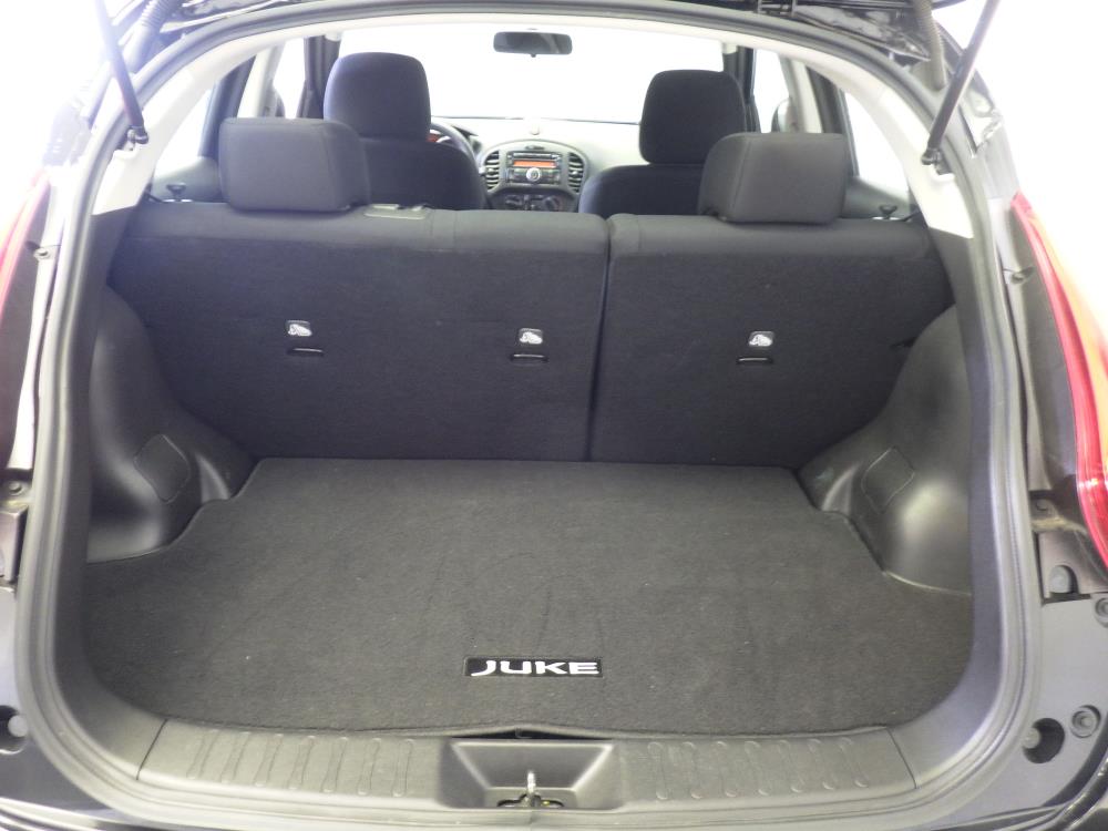 2014 Nissan JUKE - Trunk