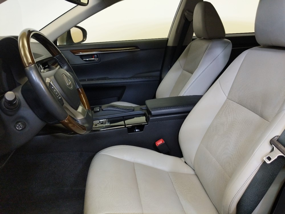 2015 Lexus ES 350 - Driver Front Seat
