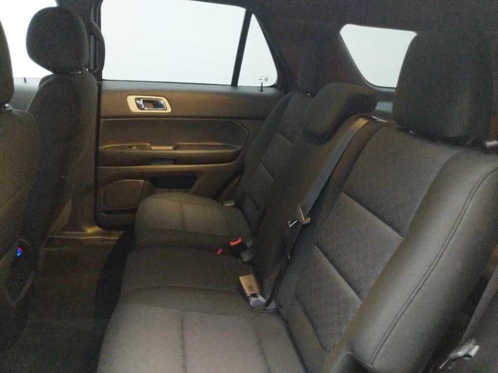 2014 Ford Explorer - Driver Rear Seat