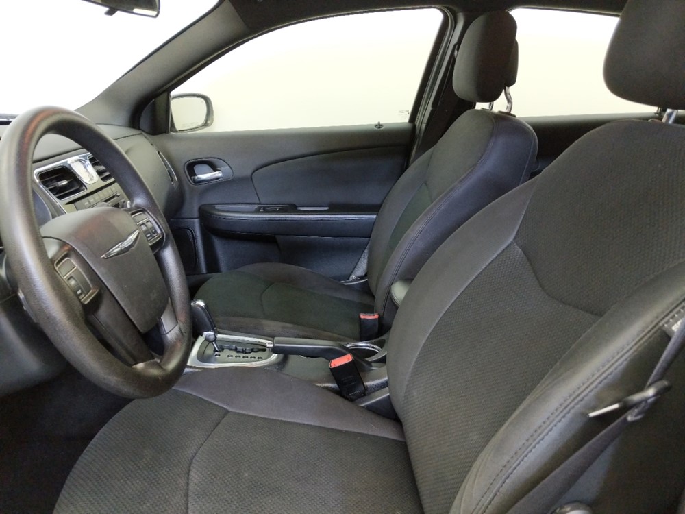 2012 Chrysler 200 - Driver Front Seat