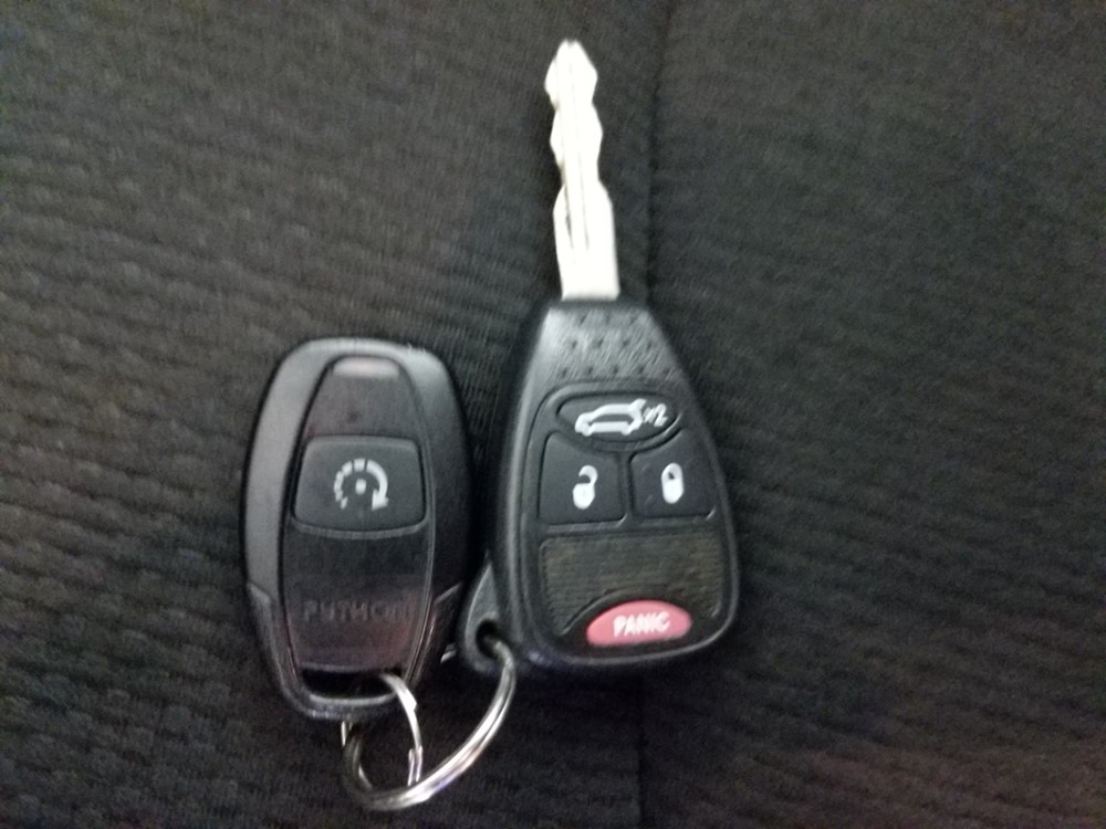 2012 Chrysler 200 - Keys