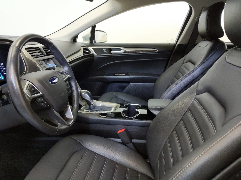 2016 Ford Fusion - Driver Front Seat