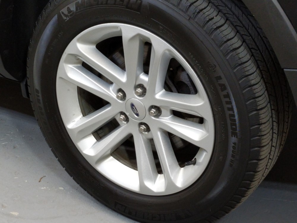 2016 Ford Explorer - Wheel