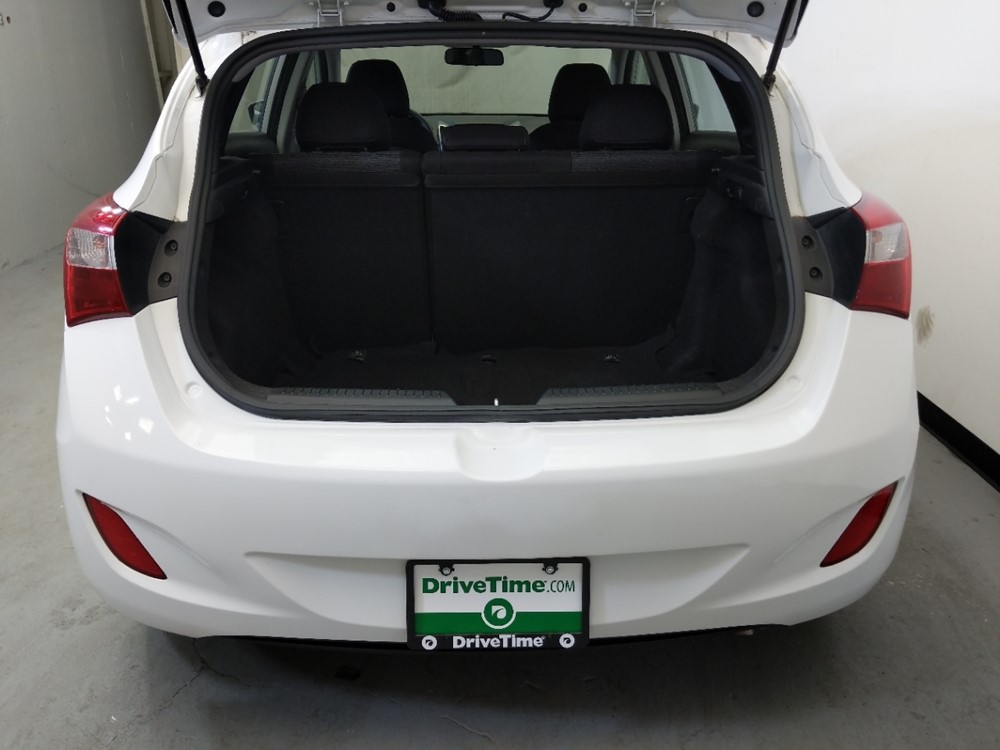 2017 Hyundai Elantra - Trunk