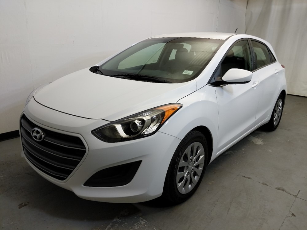 2017 Hyundai Elantra - Driver Front Bumper