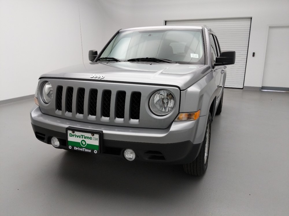 2016 Jeep Patriot - Driver Front Hood