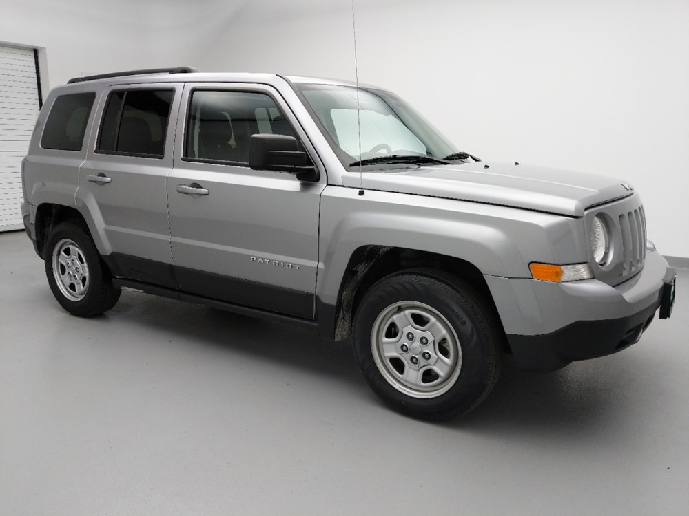 2016 Jeep Patriot - Passenger Front Side