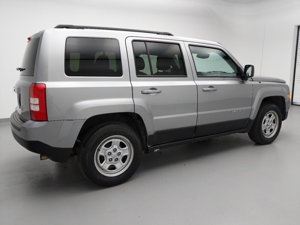 2016 Jeep Patriot - Passenger Rear Side